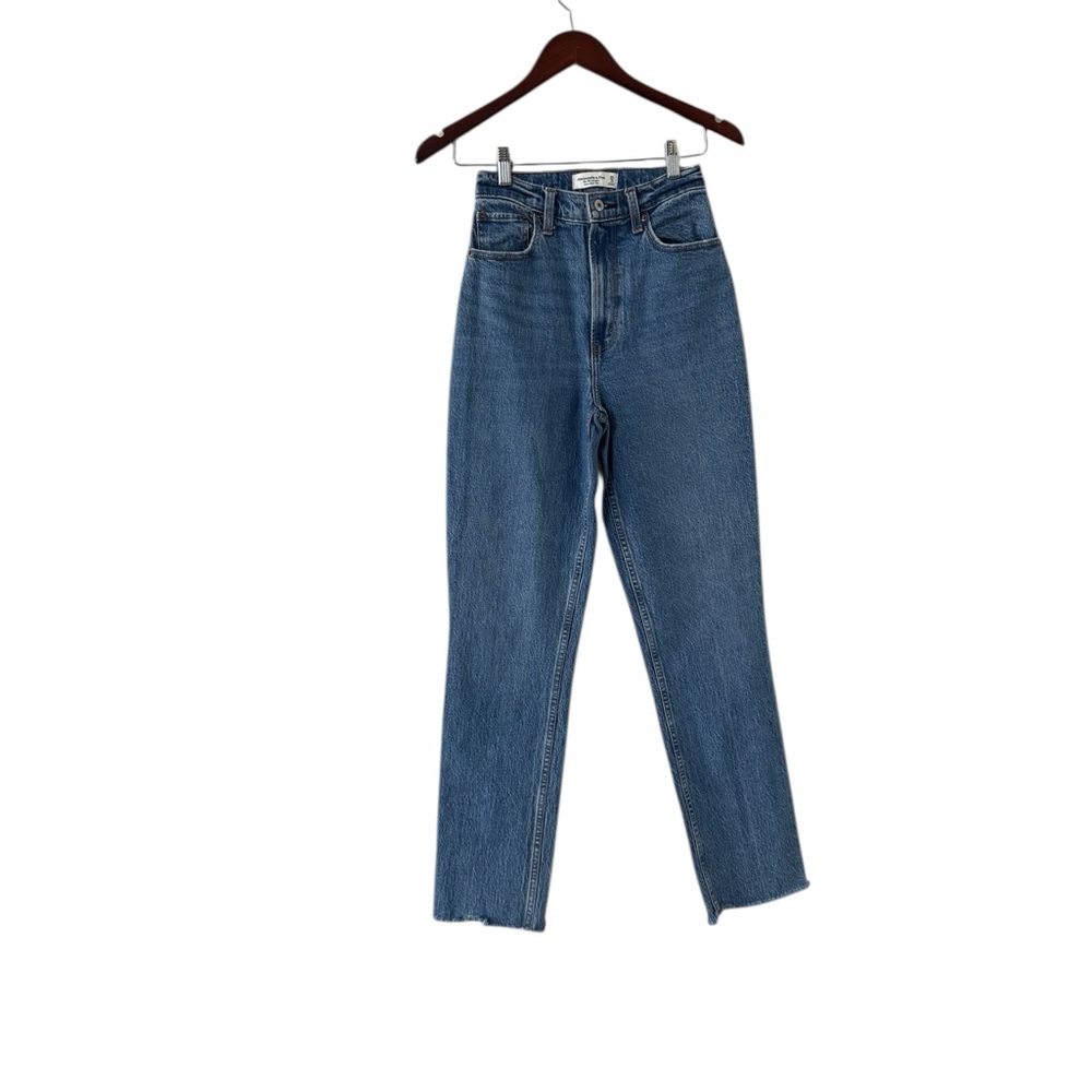 ABERCROMBIE & FITCH The 90’s Straight Ultra High Rise Jeans - Picture 2 of 8